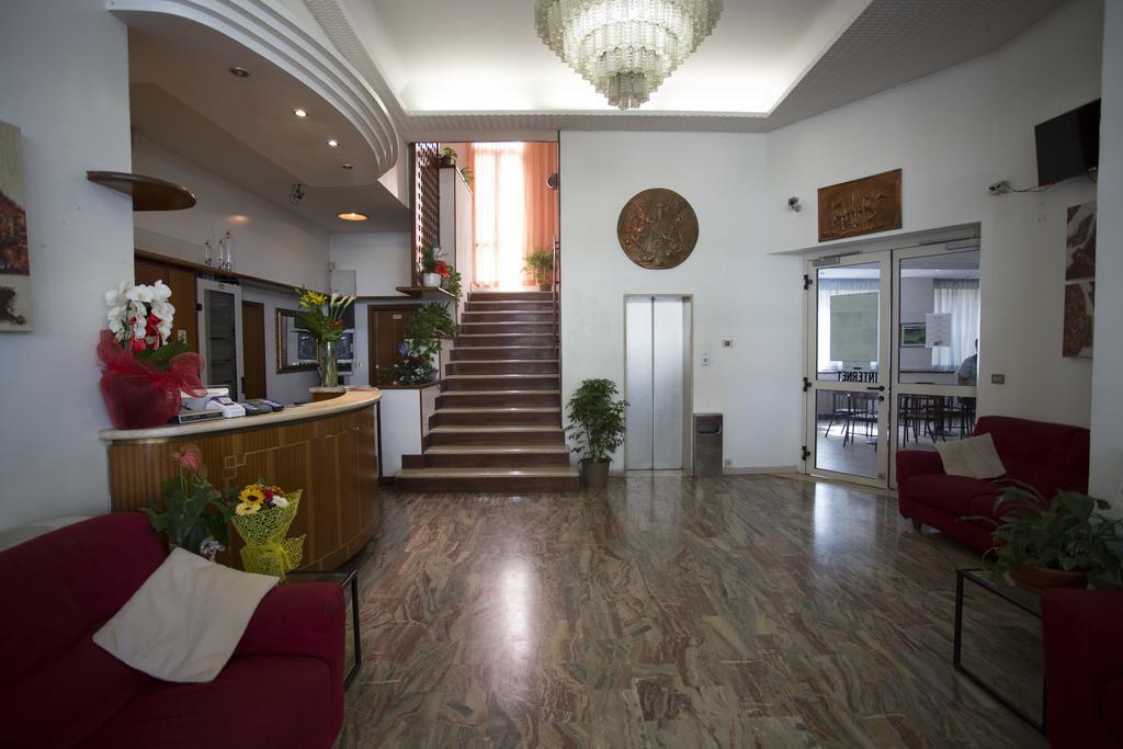 רימיני Hotel Europa מראה חיצוני תמונה