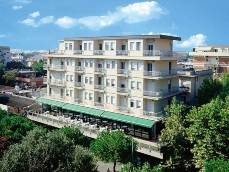 רימיני Hotel Europa מראה חיצוני תמונה