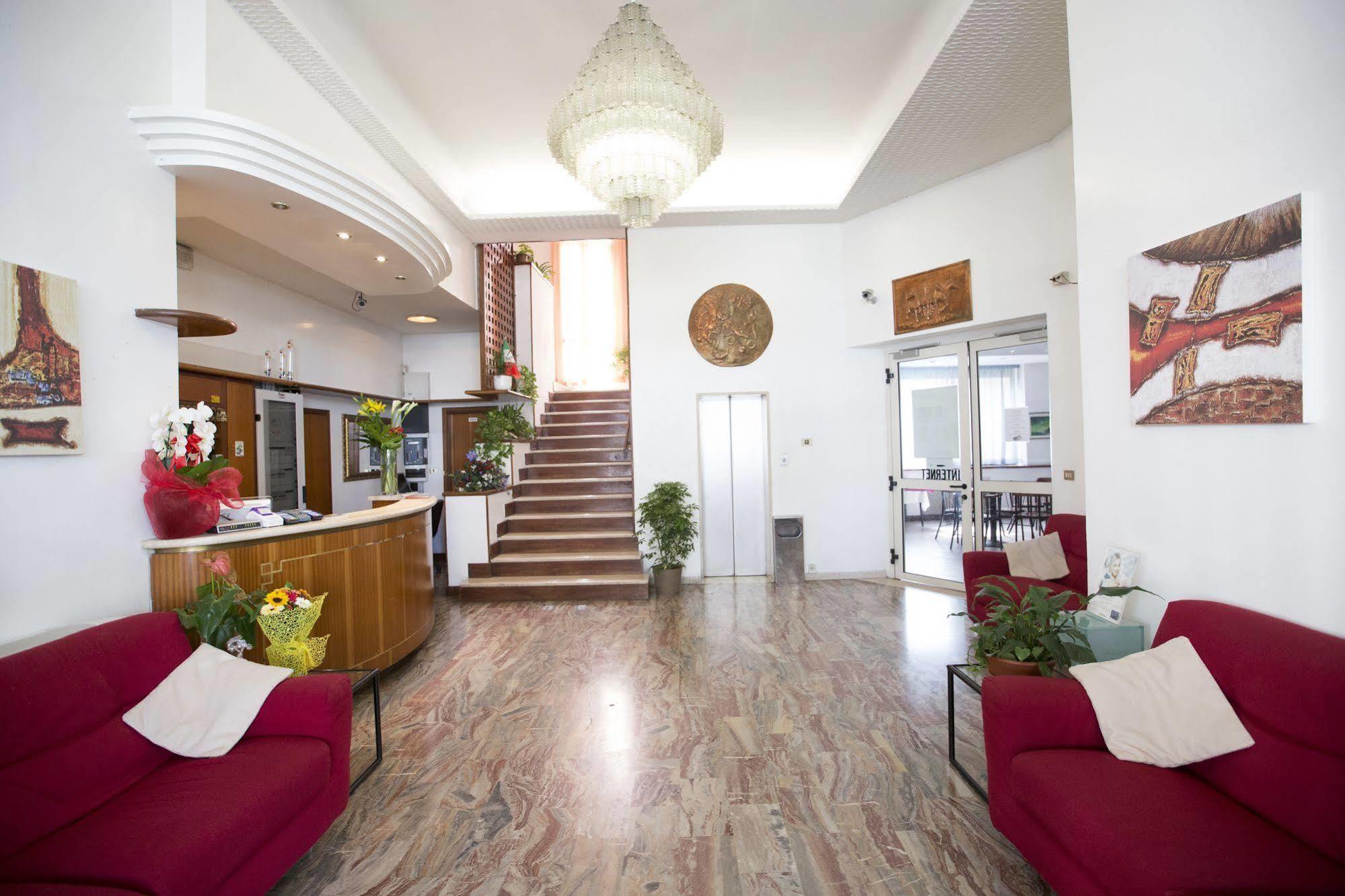 רימיני Hotel Europa מראה חיצוני תמונה