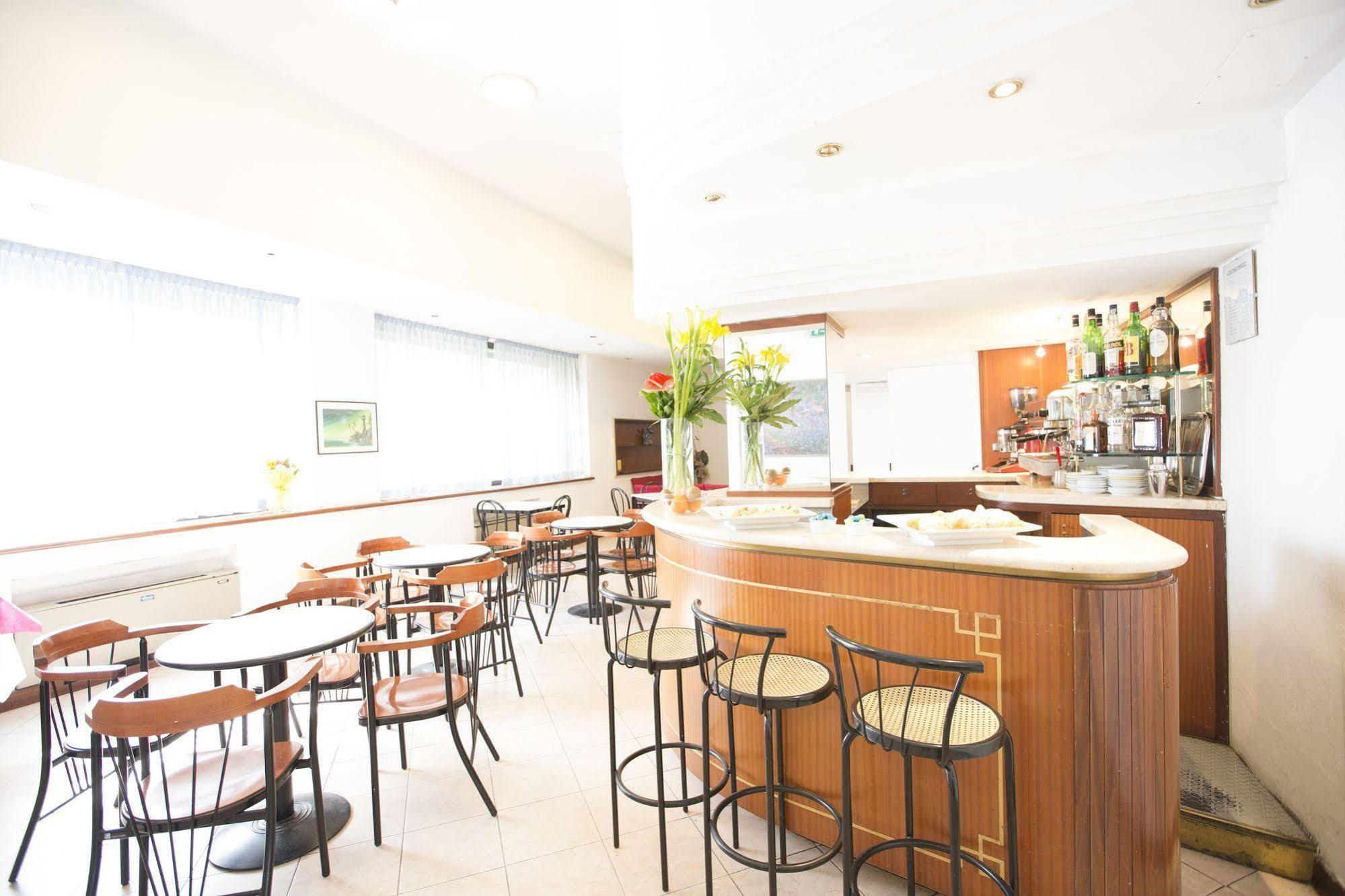 רימיני Hotel Europa מראה חיצוני תמונה
